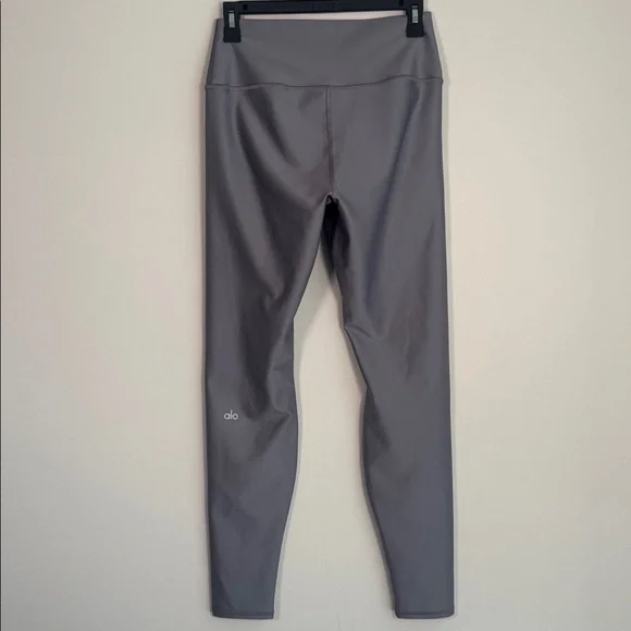 ALO Yoga Airlift High-Waist Leggings in Fog - L - Picture 5 of 6